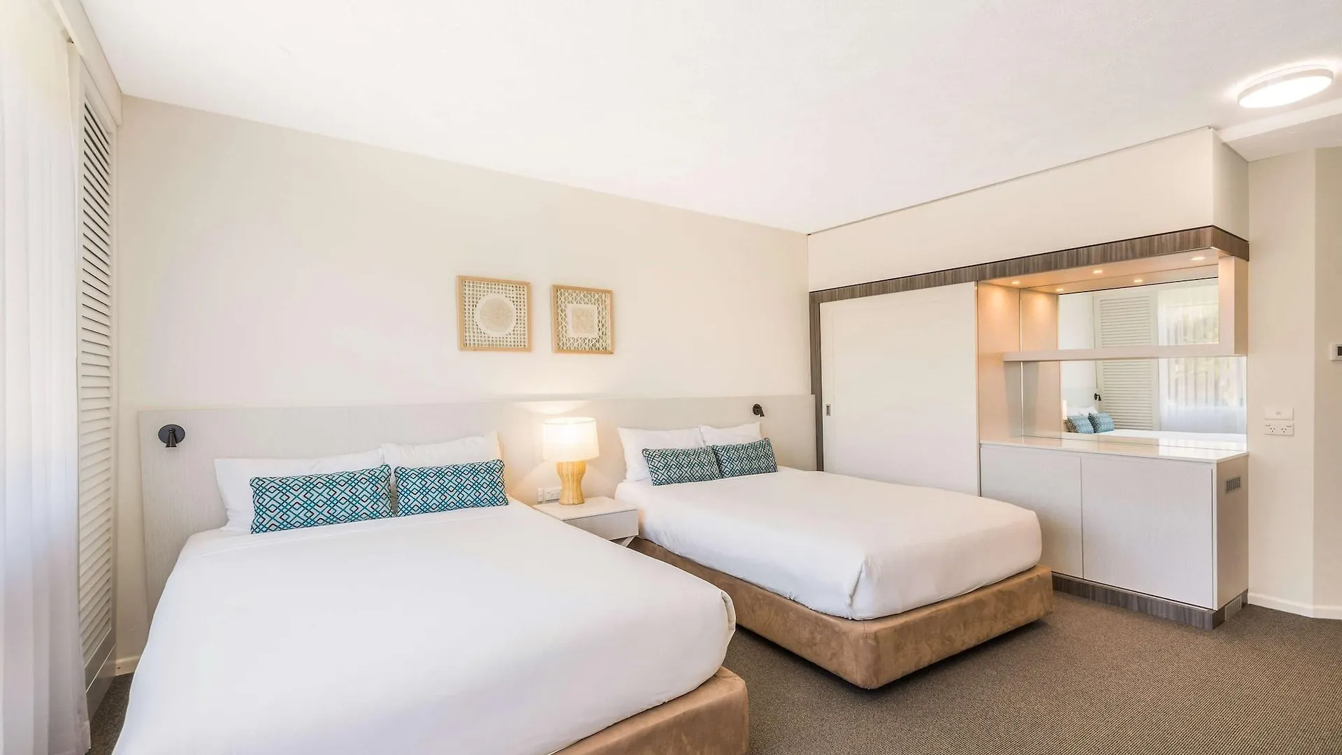 Oaks Sunshine Coast Oasis Resort Калаундра